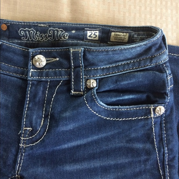 ?TRADE???Miss Me RARE Signature Skinny Jeans