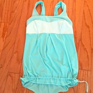Lululemon top size 6
