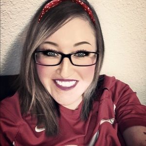 Meet your Posher, Desiree