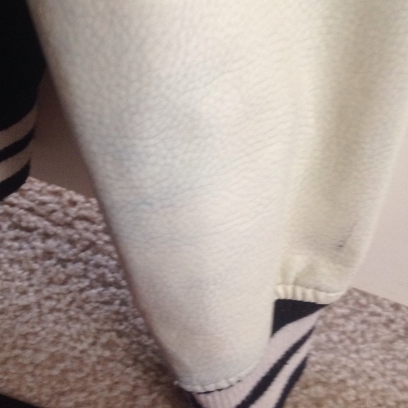 Chor Jacket - Picture 3 of 4