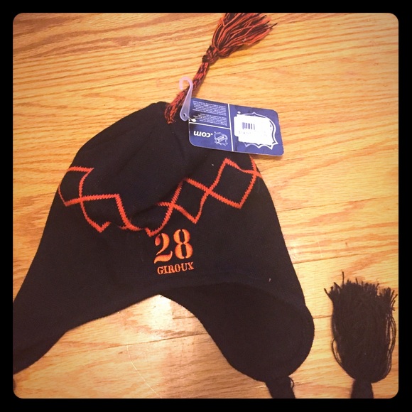 28 giroux hat flyers