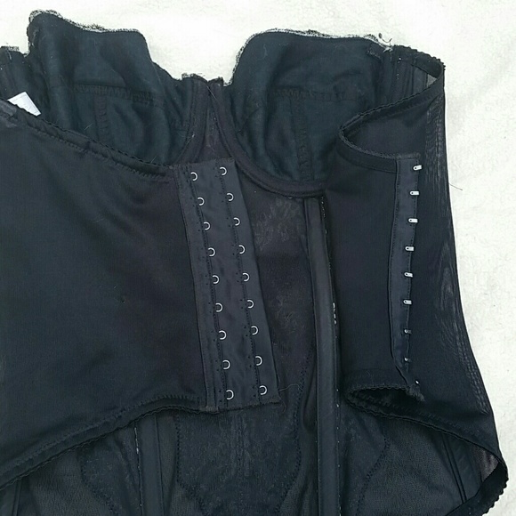 Gold & black NWOT bustier - Picture 3 of 4