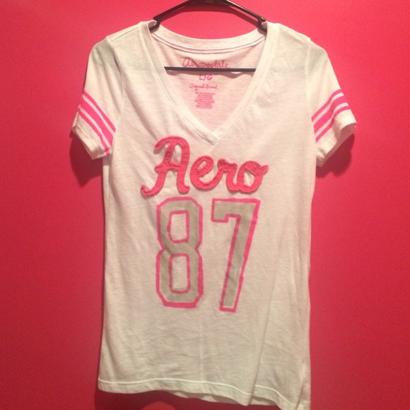 Aeropostale V-neck