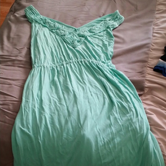 Liz lange maternity dress