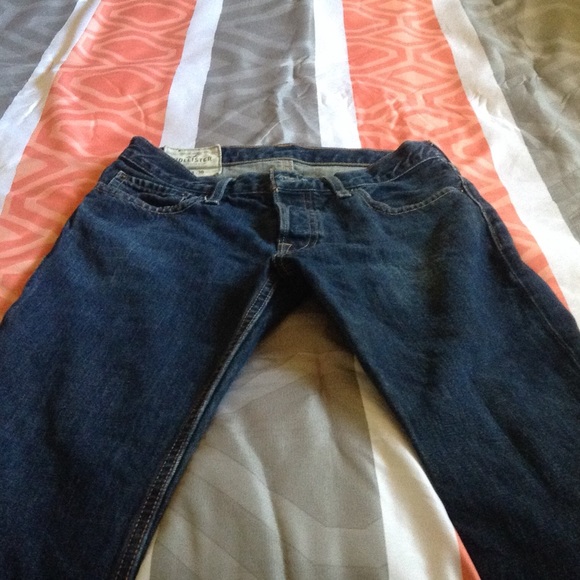 Hollister jean