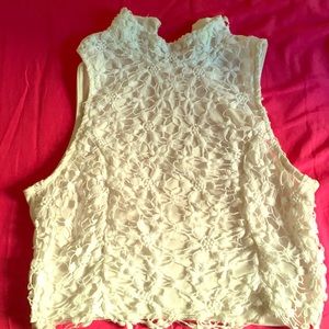 Turtle-neck crop top