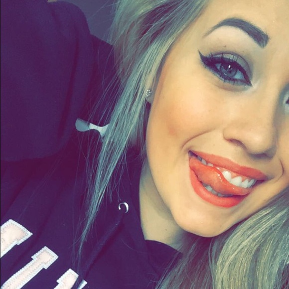 Meet your Posher, Kourtney