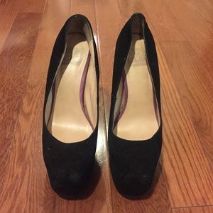 Dolce Vita Suede Pumps