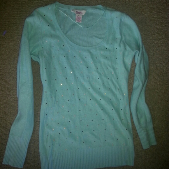 Scoop neck sweater. - Picture 1 of 3