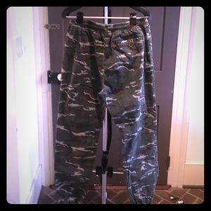 MEN's No Boundaries - CAMO - Joggers