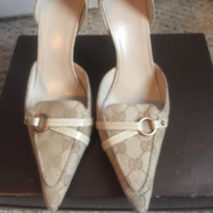 Gucci d'orsay beige pumps - authentic!