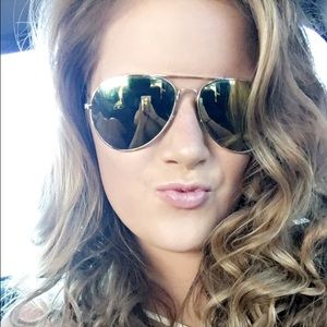 Meet your Posher, Kali