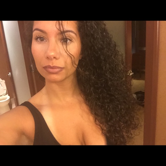 Meet your Posher, Samantha - Picture 1 of 1