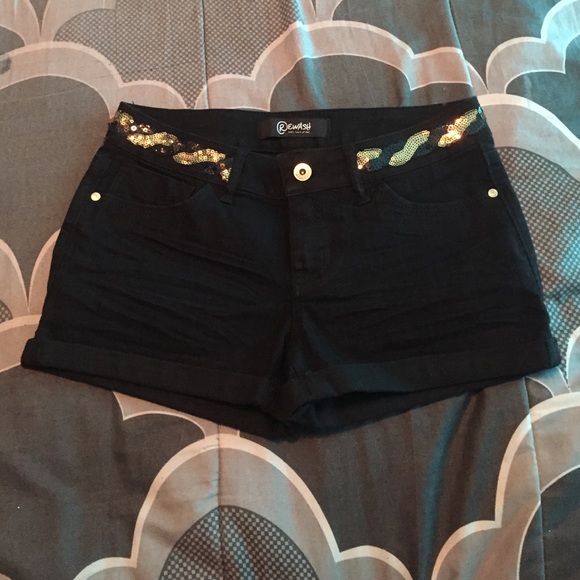Black shorts 💋