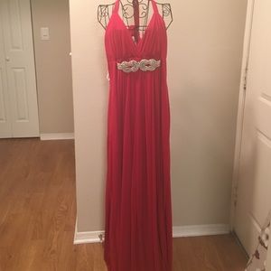 Perfect red prom dress