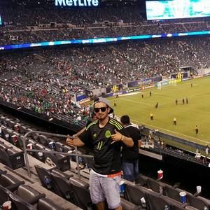 Meet your Posher, Alejandro