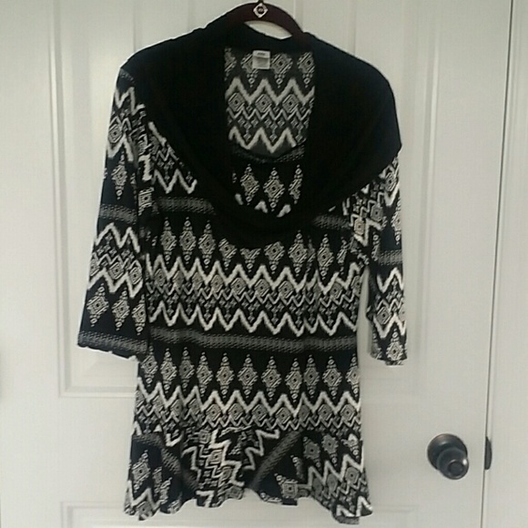 Tunic with cowl collar. Size xlarge