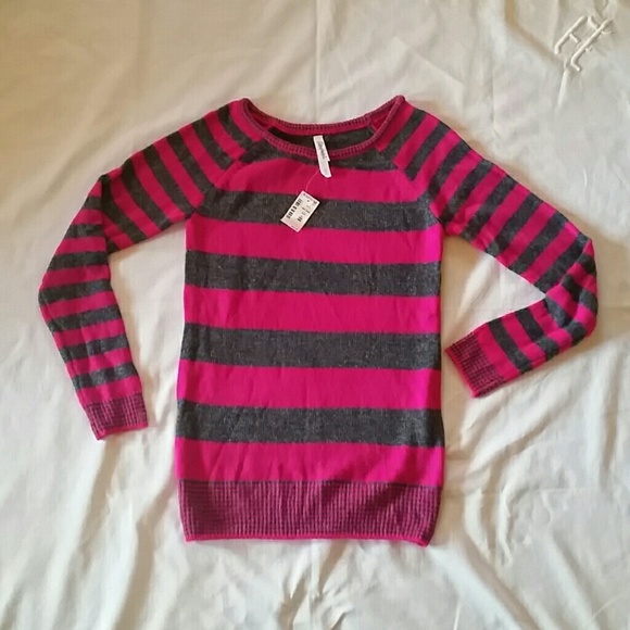 NWT Aeropostale Fuscia Gray Stripe Sweater Sz Med