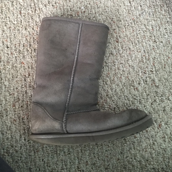 Tall grey uggs