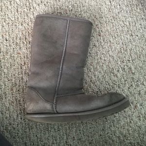 Tall grey uggs