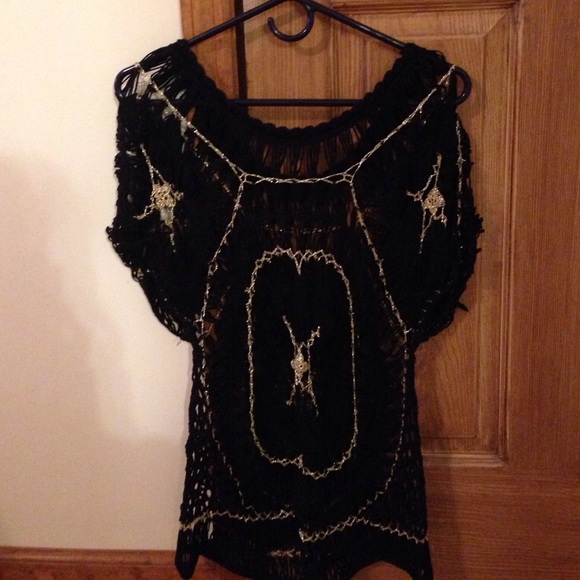💎Black&gold crochet top💎 - Picture 3 of 4