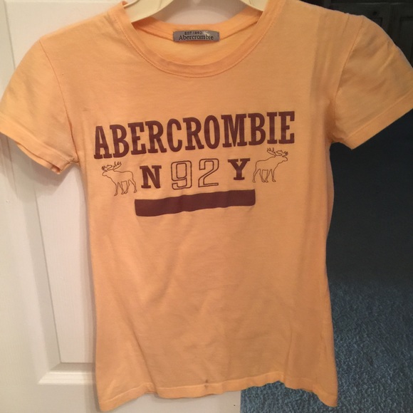 Orange creamsicle color A&F tee XS