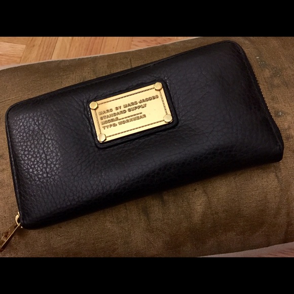 Classic Q Slim Marc by Marc Jacobs wallet
