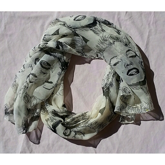 MARILYN MONROE Scarf