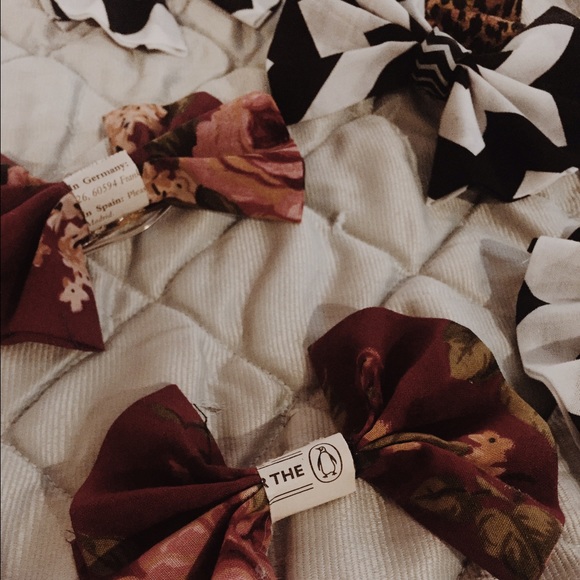 Handmade Twin Peaks & Literary Excerpt Bows
