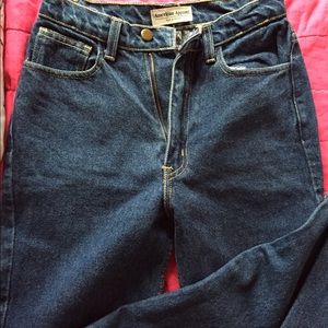 NEW. High waist denim jean