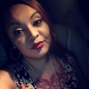 Meet your Posher, Yvette