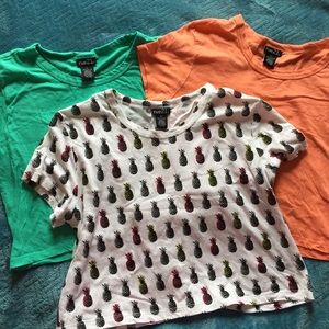 🔺SOLD🔻 Size L/XL Crop-Top Bundle.