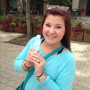 Meet your Posher, Emily