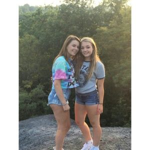 Meet your Posher, Kayla