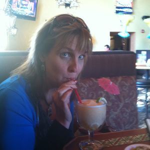 Meet your Posher, Suzanne