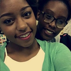 Meet your Posher, Makayla