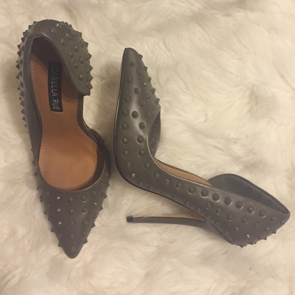 Boutique  Shoes - HOLD Grey/taupe stilettos with small spikes