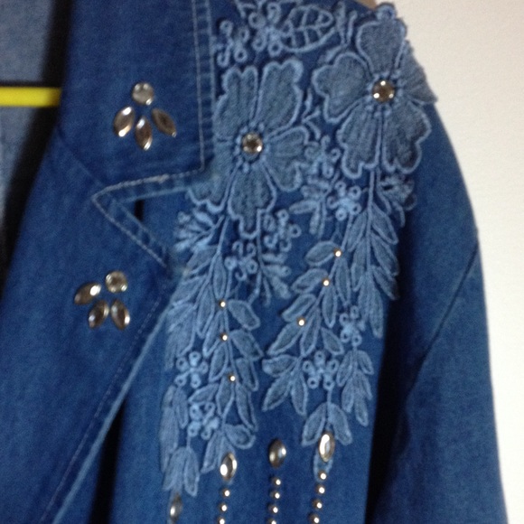 Embellished denim blazer. Worn 3 times. - Picture 2 of 4