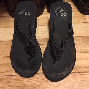 Victoria secret flip flops