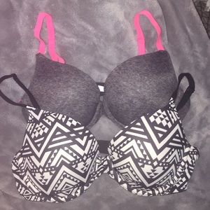 (Last Price)Lot of 2 VIctoria Secret Pink Bras