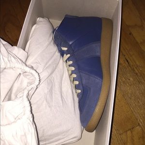 MID-TOP MMM RETAIL 480$ OG DUST BAG SZ 42 US 9