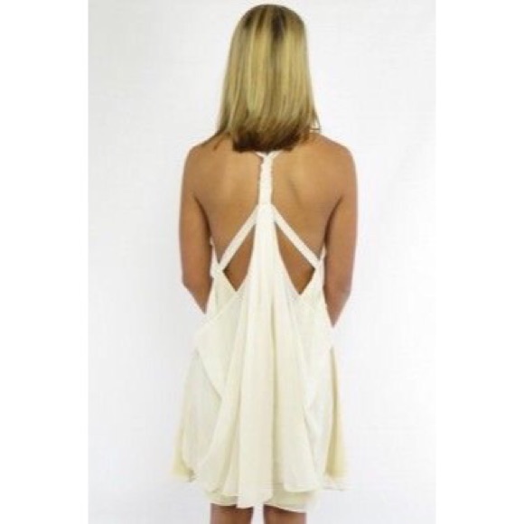 Backless dress
