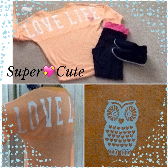 VARSITY ❤️ "Tunic" length top. - Picture 2 of 4