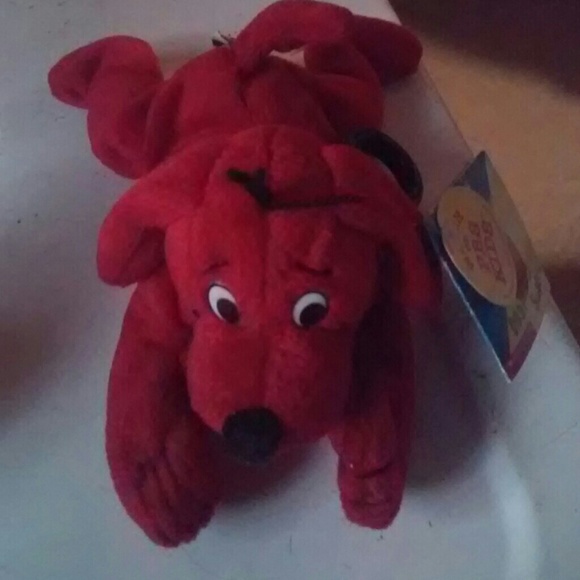 Clifford big red dog. With the key chain.
