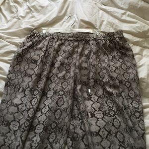 NEW Jennifer Lopez pants