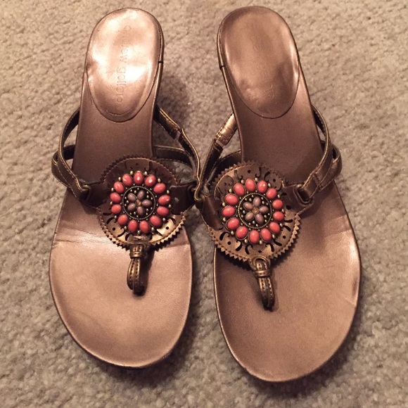 Size 7 sandals with coral beading