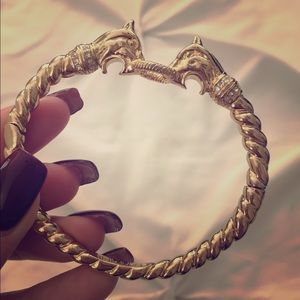 Gold cuff snake link bracelet!