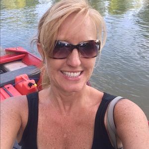 Meet your Posher, Stacie