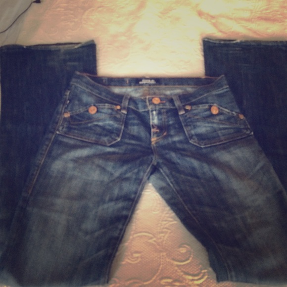 Rock and Republic Medium Wash low rise boot cut 26