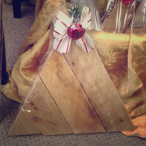 Hand made wooden Christmas decor!